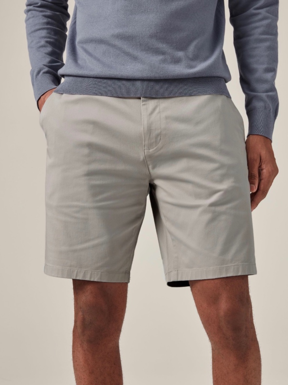 American Eagle flat front chino next level flex shorts size 30 (212)
